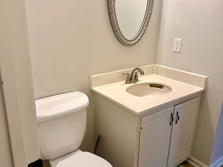 14732 Hooper Rd #B — Photo 4