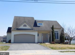 5405 Board Rd, Mount Wolf, PA 17347