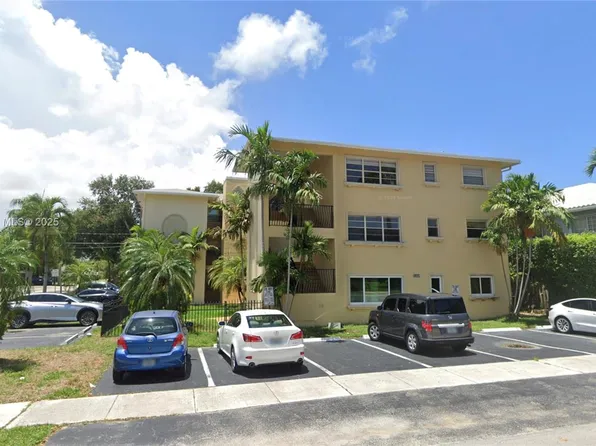 901 NE 3rd St APT 302, Fort Lauderdale, FL 33301