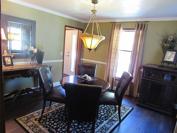 5th image of 1440 Middlebury Ct