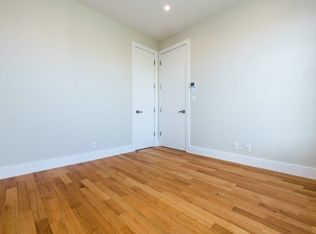 126 India St #7FLA, Brooklyn, NY 11222
