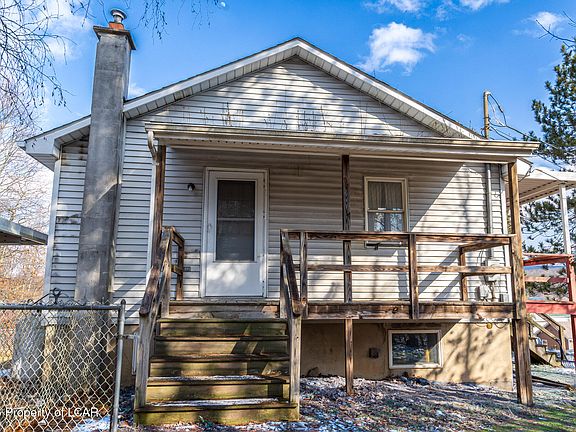 3rd image of 198 Ridgewood Rd