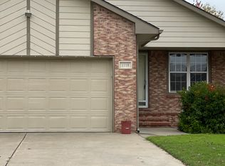 1118 N Fontenelle Dr, Derby, KS 67037