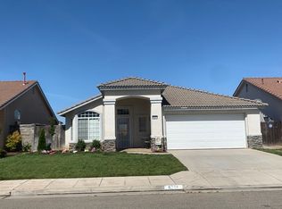 6201 N Vista Ave, Fresno, CA 93722