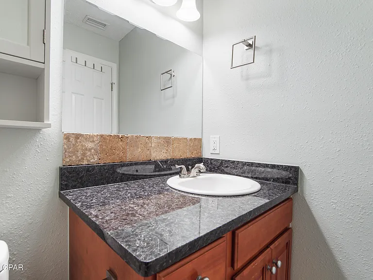 115 Circle Dr — Photo 19