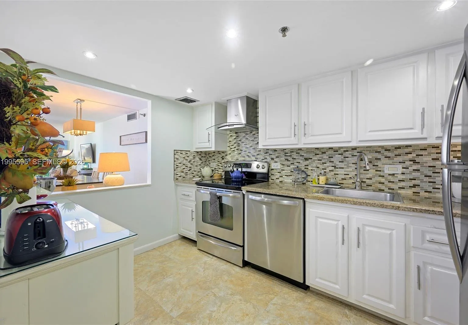 Waterview Condo — Photo 3