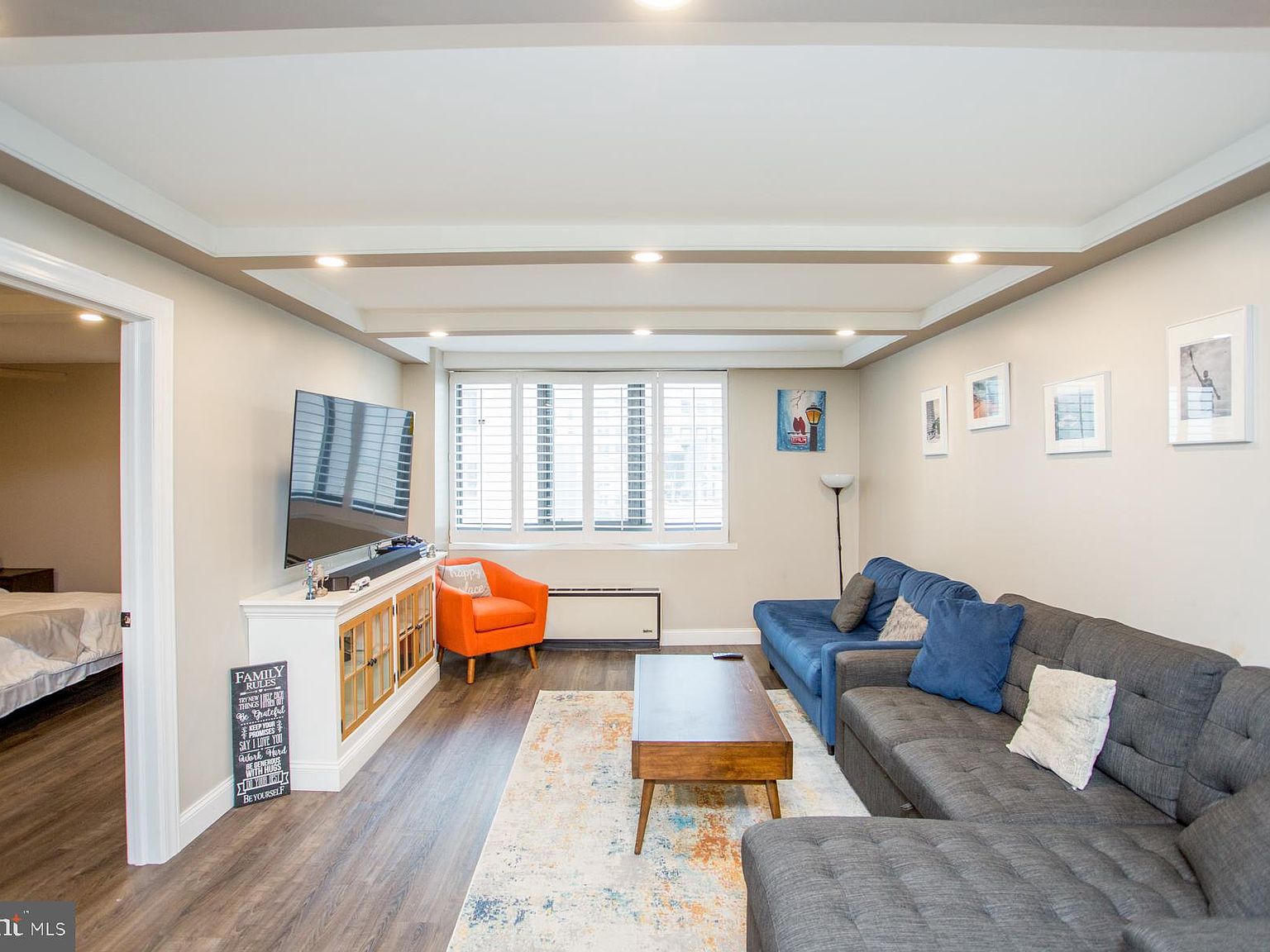 1420 Locust St APT 7C, Philadelphia, PA 19102 | MLS #PAPH2242524 | Zillow