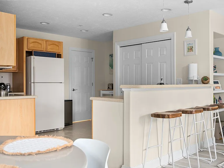 100 Hope St #210 — Photo 38