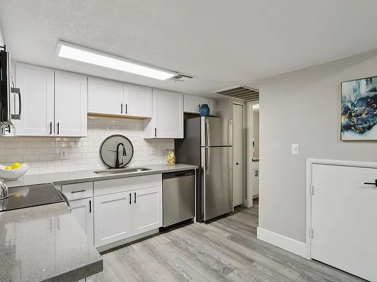 Sunrise in Chandler Apartments — Photo 65