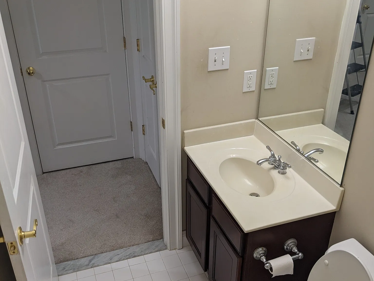 Old Ellicott Cir, Ellicott City — Photo 4