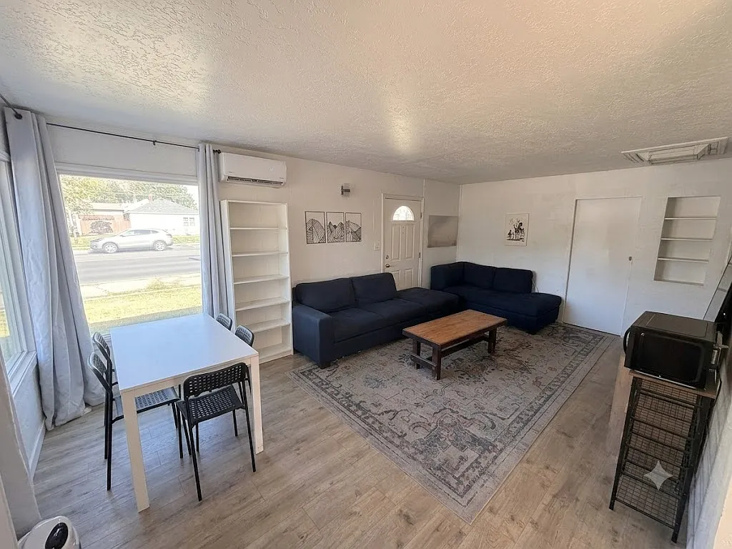 4 bed, 1750 sqft, $500 — Photo 4
