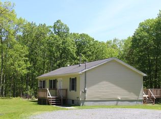 181 E Beaver Dam Rd, Tafton, PA 18464