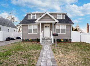16 Platt Ave, West Babylon, NY 11704