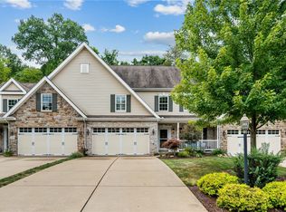 102 Torrey Pine Dr, Mars, PA 16046