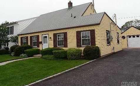 1st image of 34 Crabtree Ln