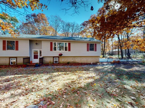 157 Iroquois Trl, Milford, PA 18337