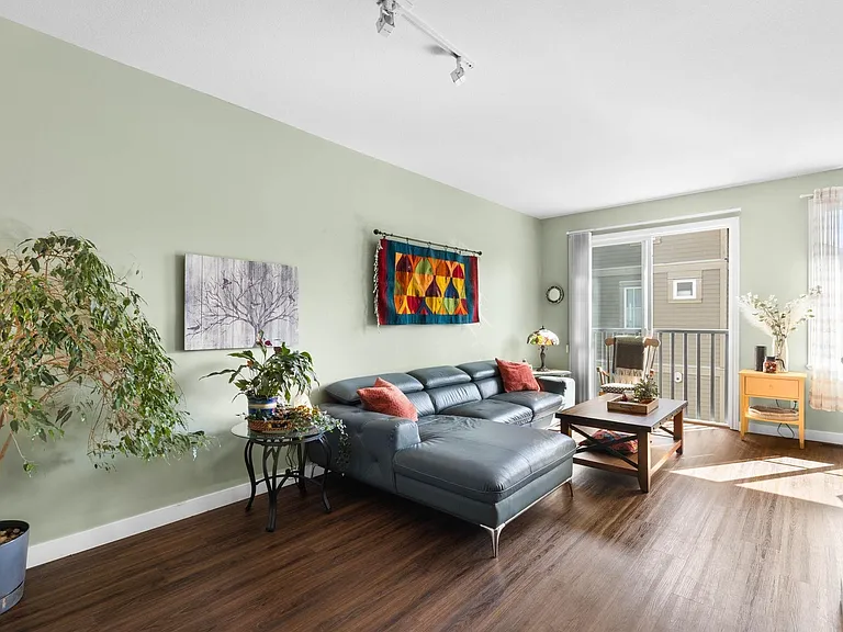 8080 Francis Rd — Photo 12