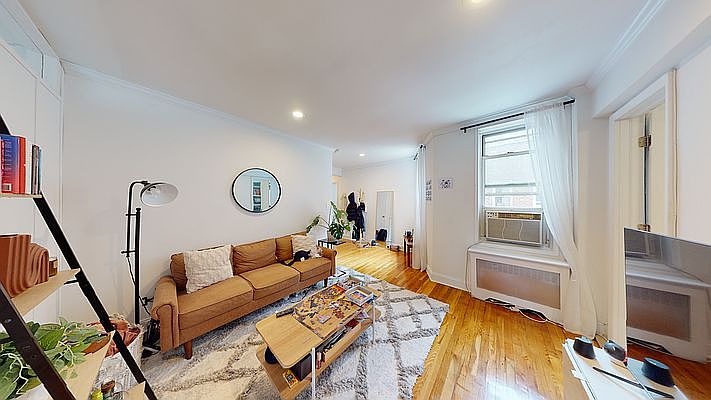 1st image of 340 E 58th St APT 6C