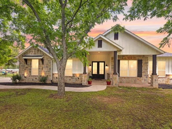 7773 Berry Rd, Burleson, TX 76028