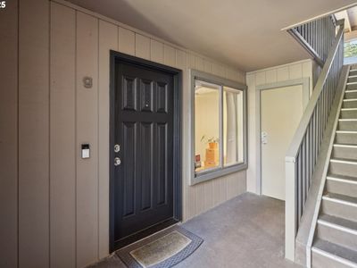 7548 SW Barnes Rd UNIT G, Portland, OR, 97225