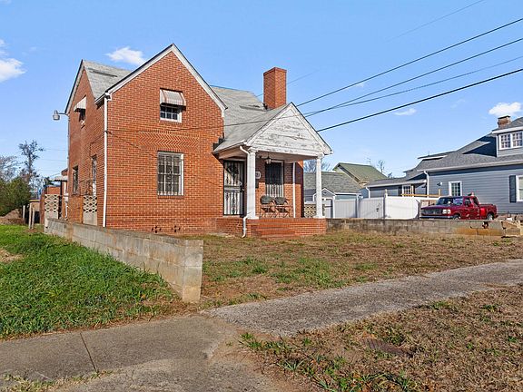 3rd image of 1321 11th St