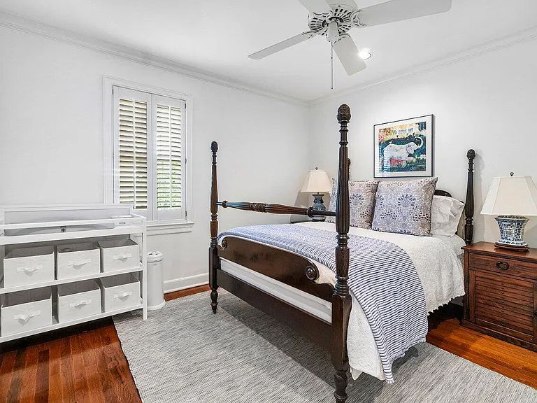 240 Miraflores Dr — Photo 10