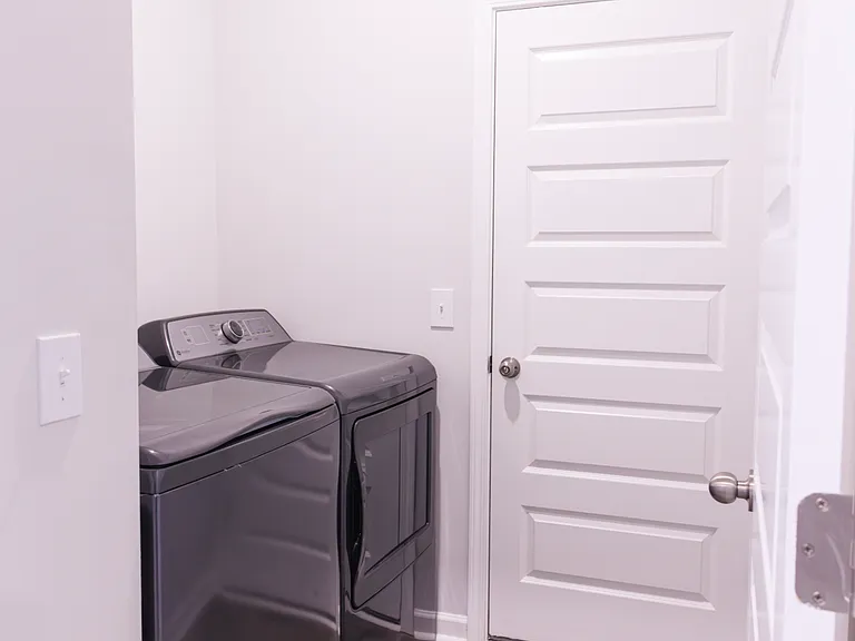 118 Hydrangea Way — Photo 8