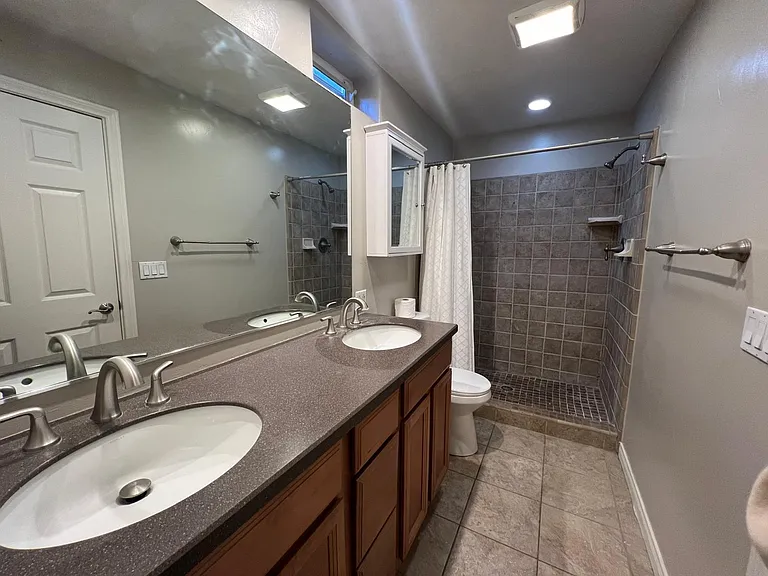 1820A Titus St — Photo 23