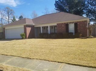 1230 Barnett Bend Dr, Brandon, MS 39047