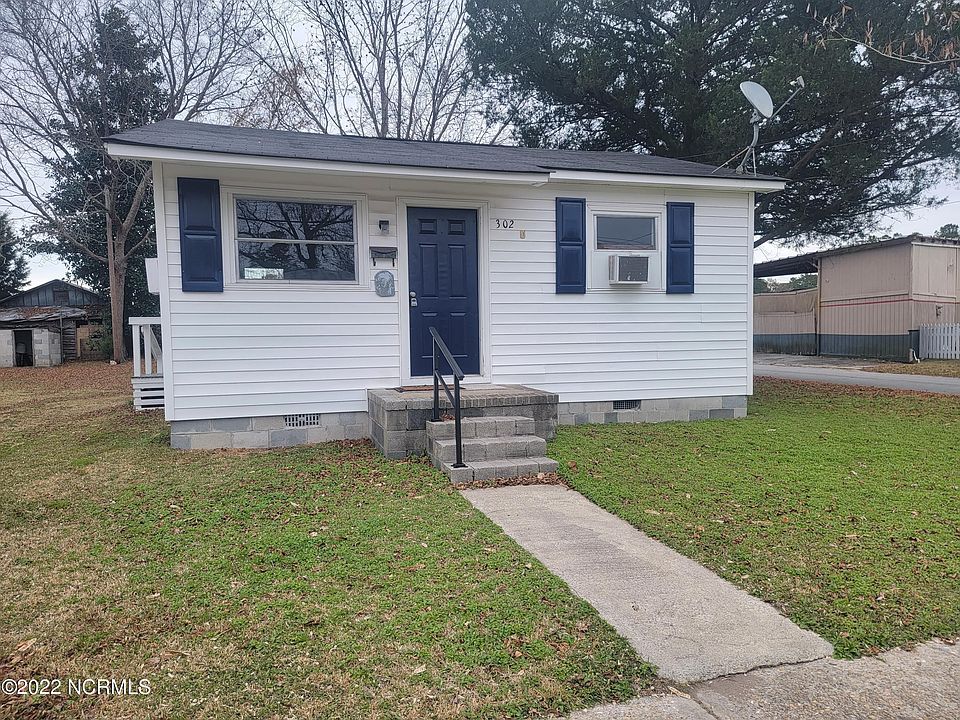 1st image of 302 N B St
