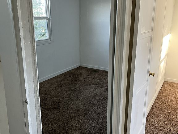 4th image of 111 E Simplot Blvd #4
