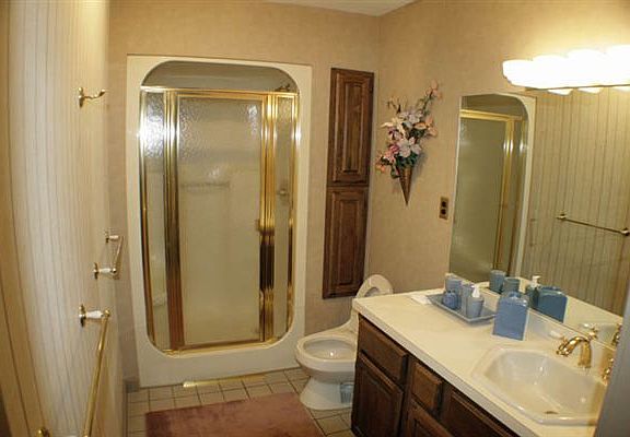 77 - Bathroom