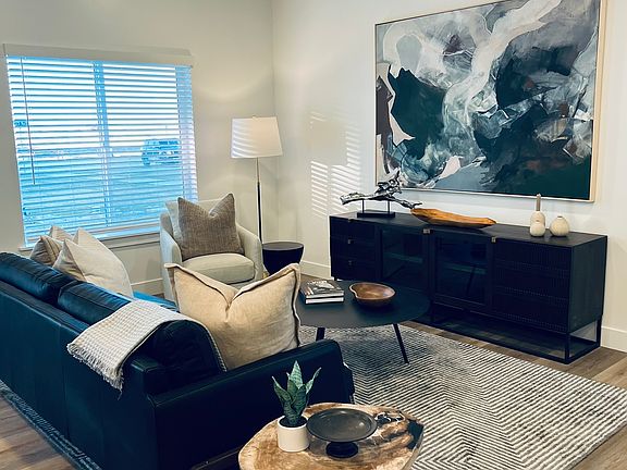 Main floor living room
(photo of model home)