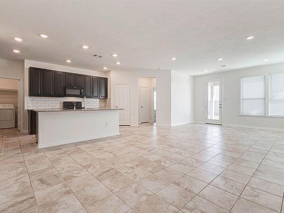 3rd image of 4722 Cullen Brook Rd