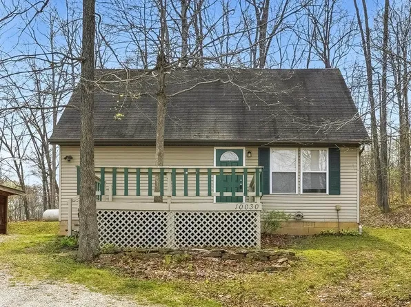 10030 E Dobson Rd, Bloomfield, IN 47424