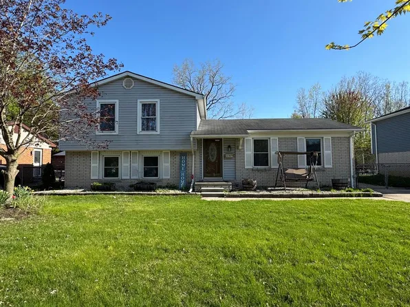 22307 Nixon Ave, Brownstown, MI 48193