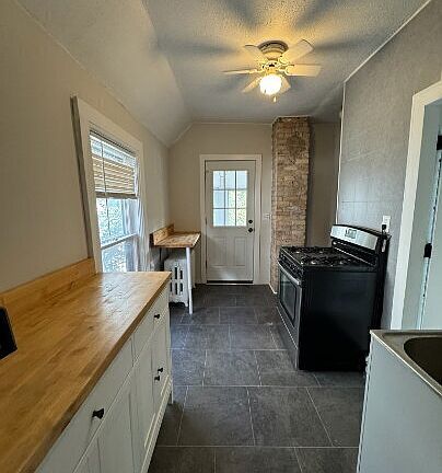 4th image of 3515 Grand Ave S #2