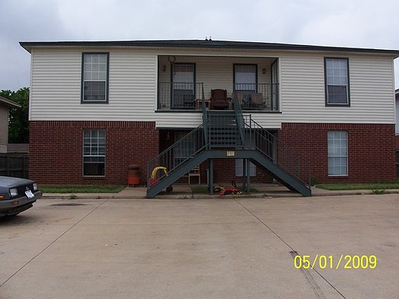2nd image of 613 Race St APT B