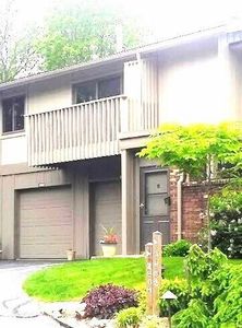 3808 Greenleaf Cir, Kalamazoo, MI, 49008
