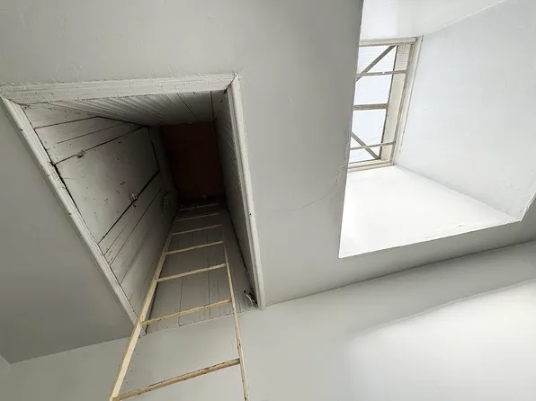 456 Humboldt Street image 7 of 9