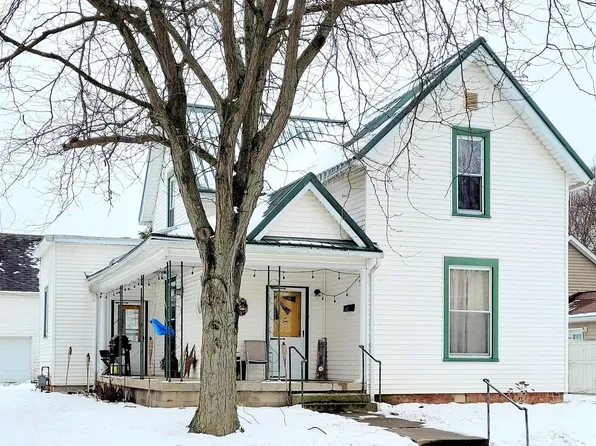 212 W Walnut St, Flora, IN 46929