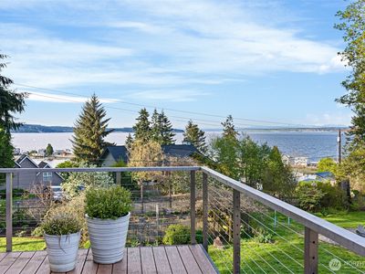 10301 NE Lafayette Avenue, Bainbridge Island, WA, 98110