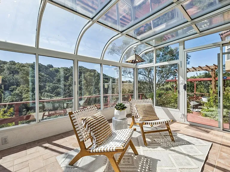 3483 Skyline Dr — Photo 15
