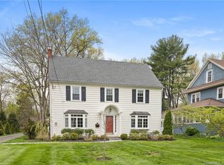 97 Steele Rd, West Hartford, CT 06119