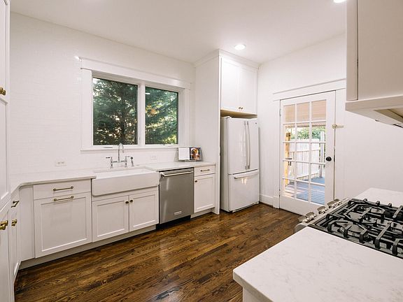 4th image of 333 Vivelle Ave #1