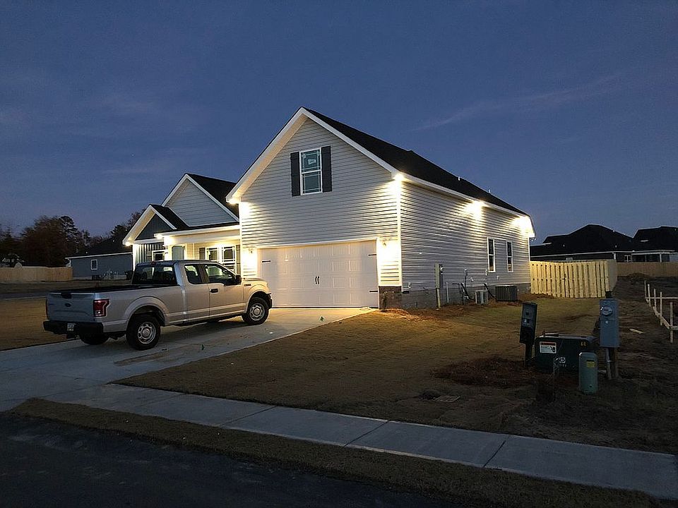 2nd image of 260 Sweetwater Landing Dr
