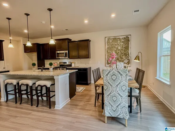 556 Bridlewood Cir, Morris, AL 35116