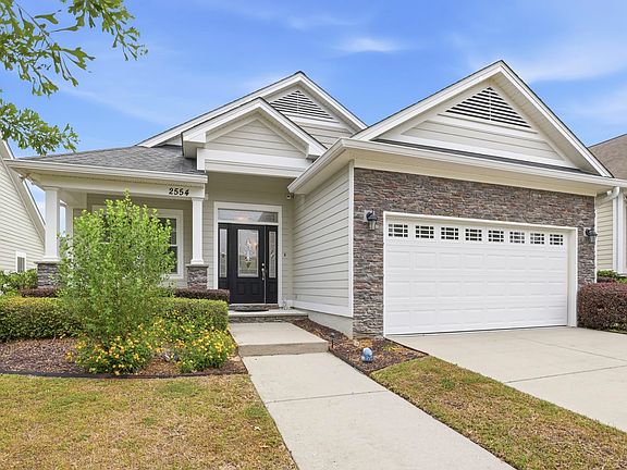 3rd image of 2554 Goldenrod Way