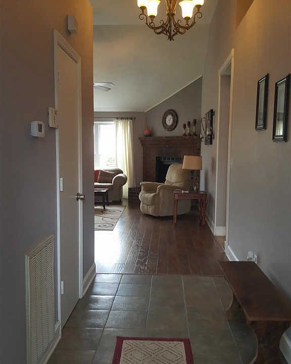 2nd image of 611 Steven Dr