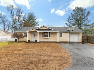 19 Cadwell Pl, Branford, CT 06405